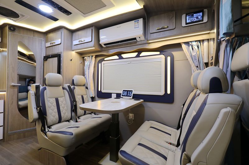 2 table of Star Milkway Classic IVECO Chassis Pop-top Motorhome002 2 table of Star Milkway Classic IVECO Chassis Pop-top Motorhome002